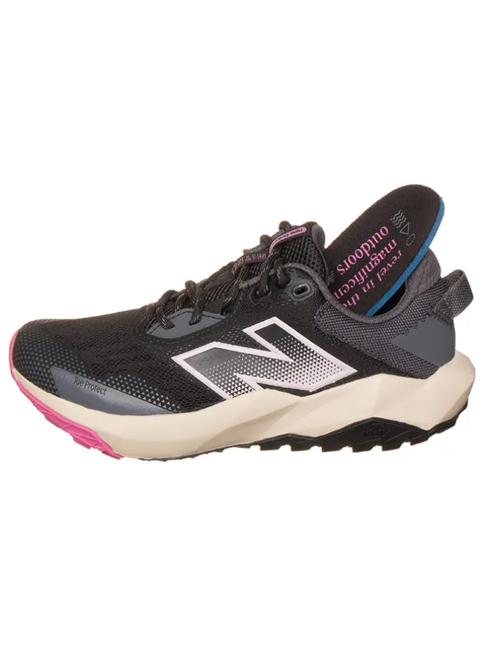 Buty "DynaSoft Nitrel v6" w kolorze czarnym do biegania
