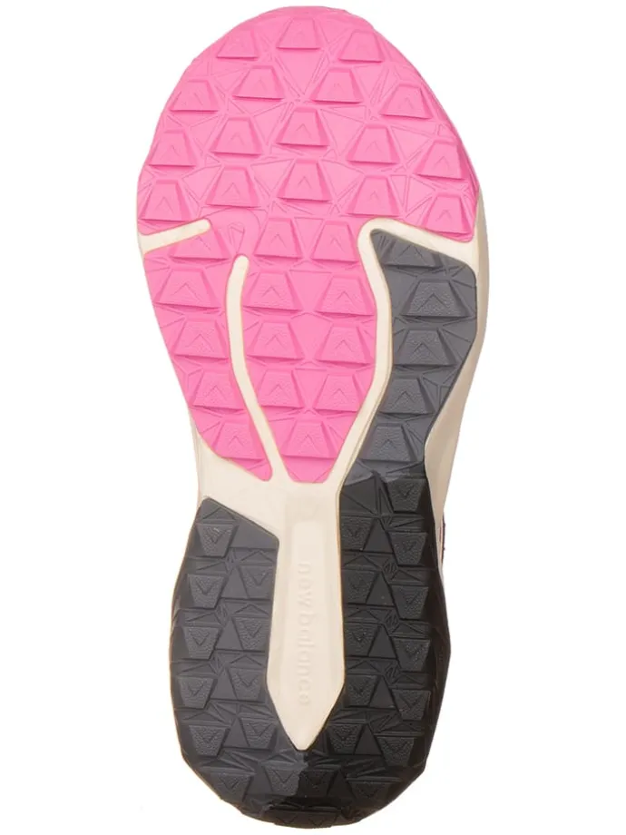 Buty "DynaSoft Nitrel v6" w kolorze czarnym do biegania