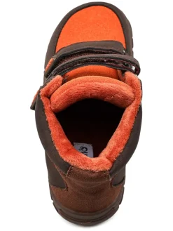 Buty w kolorze brązowym do chodzenia na boso