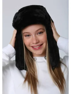 Czapka w kolorze czarnym