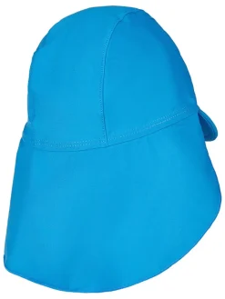 Czapka w kolorze niebieskim