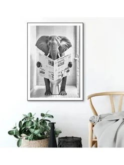 Druk artystyczny "Elephant Toilet" w ramce - 50 x 70 cm