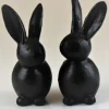 Figurka dekoracyjna w kolorze czarnym - 40 x 18 x 8 cm