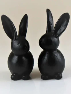 Figurka dekoracyjna w kolorze czarnym - 40 x 18 x 8 cm
