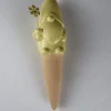 Figurki dekoracyjne (2 szt.) w kolorze żółto-beżowym na trzonku - wys. 21 cm