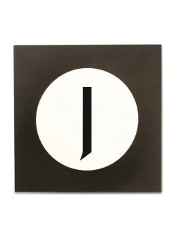 Haczyk ścienny "I" w kolorze czarnym - 9 x 14 cm