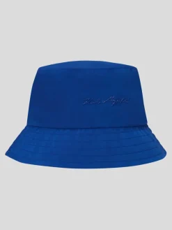 Kapelusz w kolorze niebieskim
