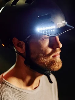 Kask rowerowy w kolorze czarnym