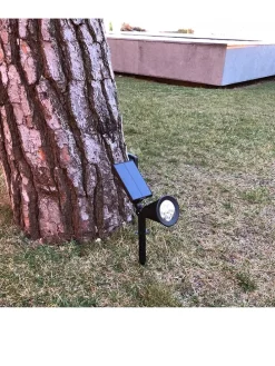 Lampa solarna LED