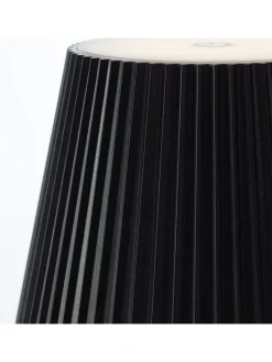Lampa stojąca LED "Macobo" w kolorze czarnym - KEE F (A do G)