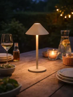Lampa zewnętrzna LED