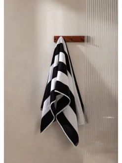 Ręcznik prysznicowy "Lawena" w kolorze czarno-białym - 130 x 70 cm