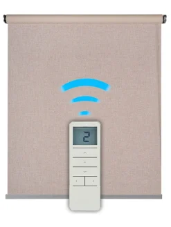 Roleta zaciemniająca w kolorze beżowym