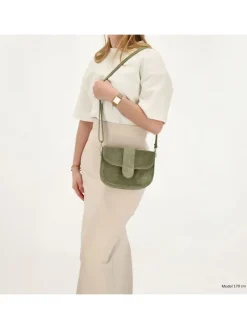 Skórzana torebka w kolorze khaki - 21 x 16 x 6 cm