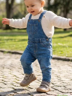 Skórzane buty w kolorze beżowym do nauki chodzenia