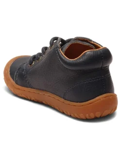 Skórzane buty w kolorze granatowym do nauki chodzenia