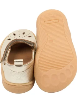 Skórzane buty w kolorze złotym do chodzenia na boso