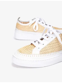 Skórzane sneakersy w kolorze beżowo-białym