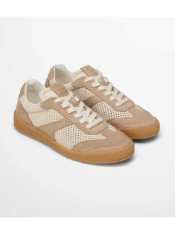 Skórzane sneakersy w kolorze beżowym