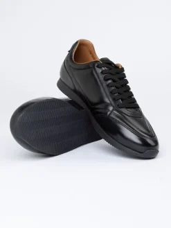 Skórzane sneakersy w kolorze czarnym