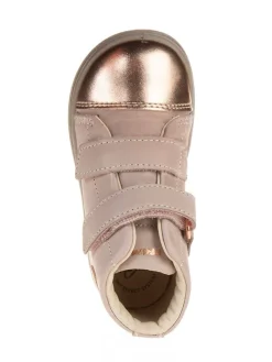 Skórzane sneakersy w kolorze jasnoróżowym