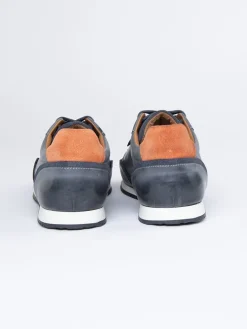 Skórzane sneakersy w kolorze niebieskim