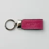 Skórzany brelok "Avy" w kolorze różowym do kluczy - 11 x 3 x 1 cm