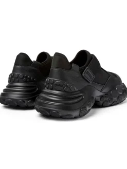 Slippersy w kolorze czarnym