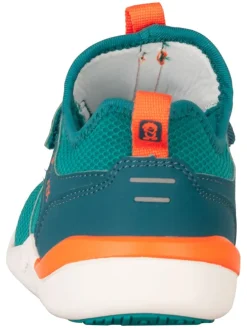 Sneakersy