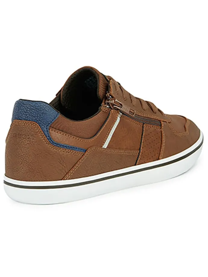 Sneakersy "Elver" w kolorze jasnobrązowym