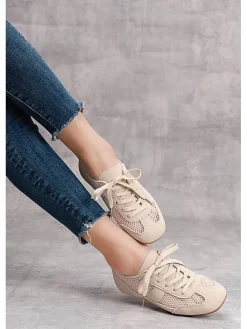 Sneakersy w kolorze beżowym