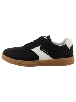 Sneakersy w kolorze czarno-białym