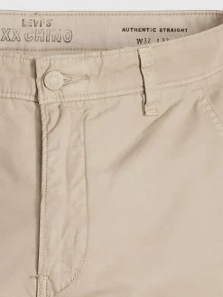 Spodnie chino w kolorze beżowym