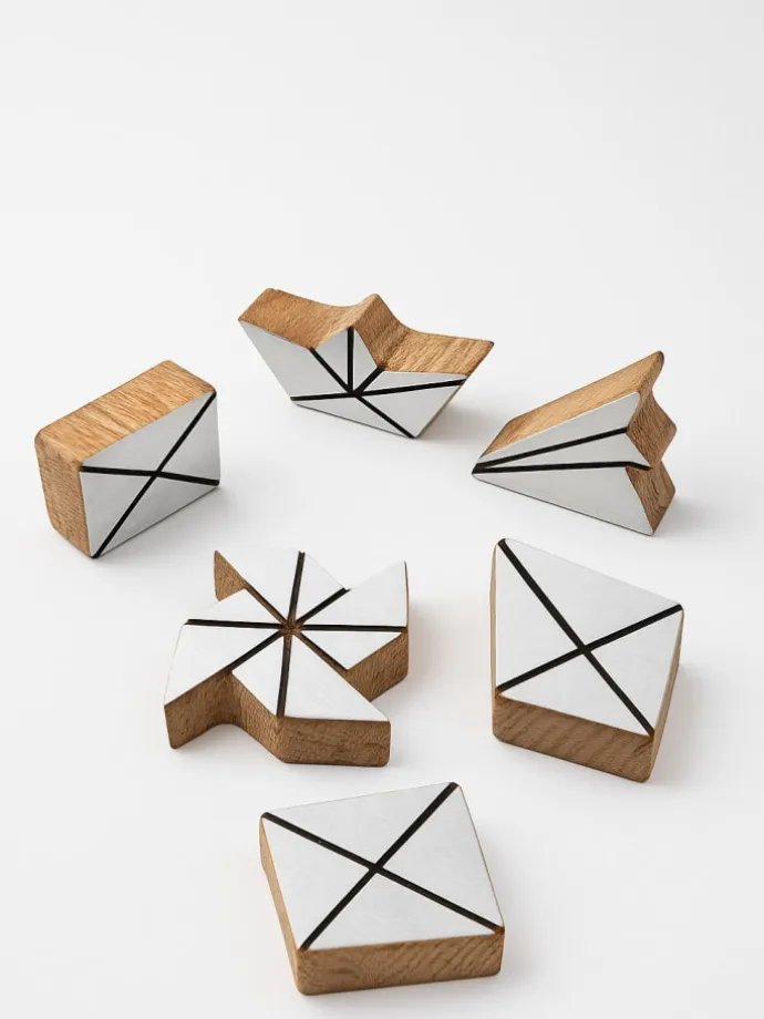 Stemple (5 szt.) "Origami" w kolorze jasnobrązowo-białym - 5 x 5 cm