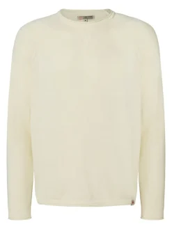 Sweter w kolorze beżowym