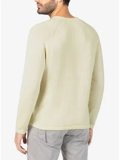 Sweter w kolorze beżowym