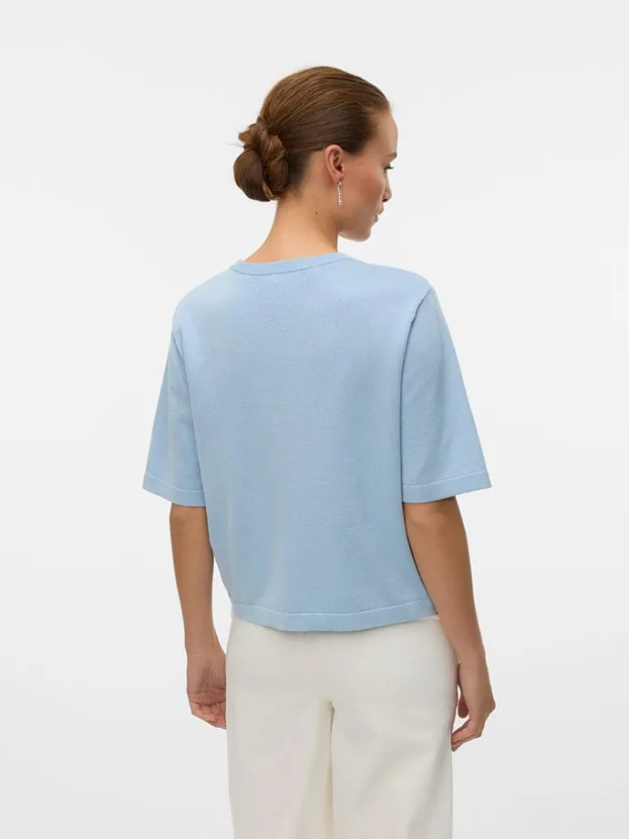 Sweter w kolorze błękitnym