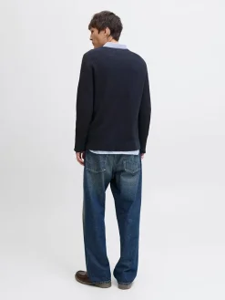 Sweter w kolorze czarnym