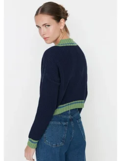 Sweter w kolorze granatowo-zielonym