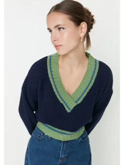 Sweter w kolorze granatowo-zielonym