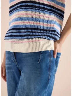 Sweter w kolorze niebiesko-kremowym