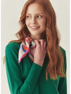 Sweter w kolorze zielonym